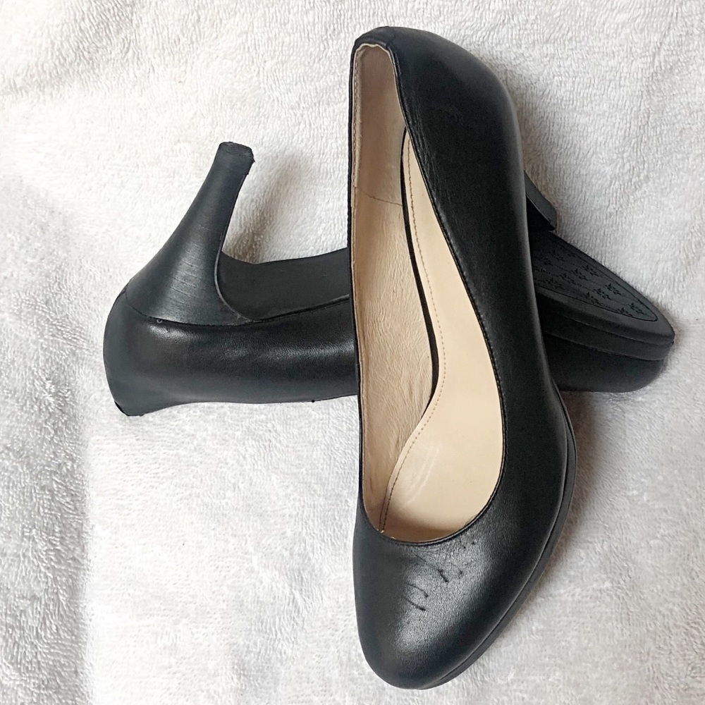 DAPHNE- Black Leather Pumps (See Photos) - Picture 6 of 12